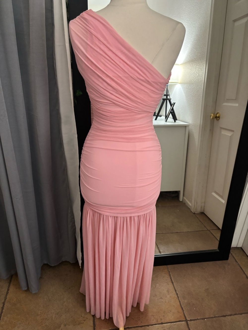 One-Shoulder Blush Ruched Maxi Dress - Picture 3 of 5